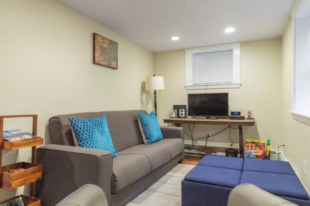 Ferienwohnung Parking - Private Entrance - King Beds Boston Exterior foto