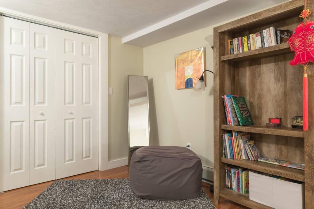 Ferienwohnung Parking - Private Entrance - King Beds Boston Exterior foto